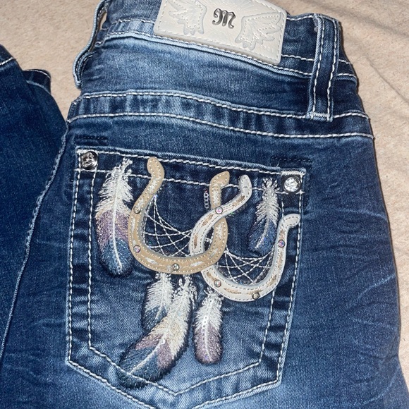 Miss Me jeans size 31 horseshoe feather mid rise boot - Picture 5 of 9